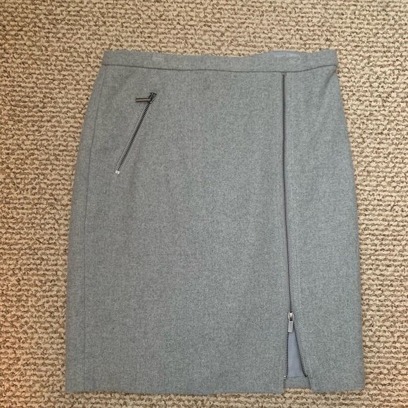 J. Crew Grey Wool Zipper Detail Pencil Skirt - Picture 6 of 9